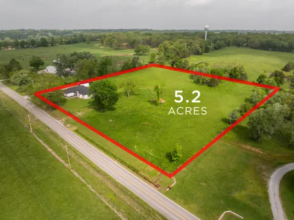 1213 W Pineville RD, Washburn, MO 65772