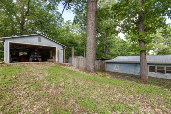 179 Dallas RD, Cedarcreek, MO 65627