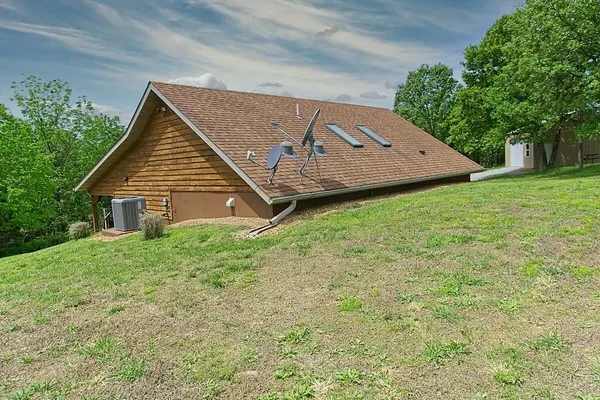 14266 Able RD, Houston, MO 65483