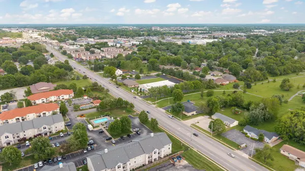 1024 W Battlefield RD, Springfield, MO 65807