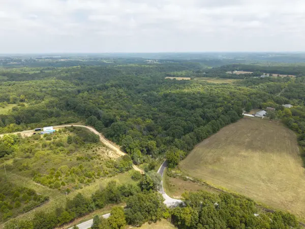 000 Richwood School House RD, Clever, MO 65631