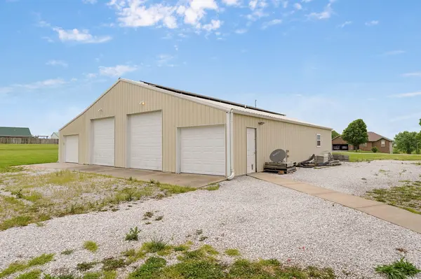 150 Shelbrae LN, Clever, MO 65631