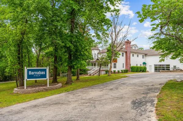1482 Lake Shore DR, Branson, MO 65616