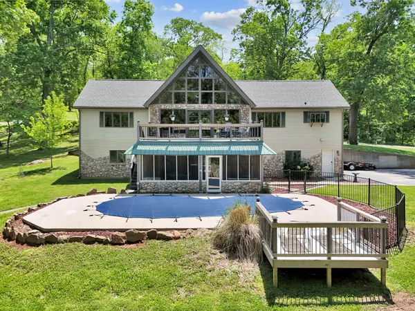 4912 S Deer Run LOOP, Carthage, MO 64836