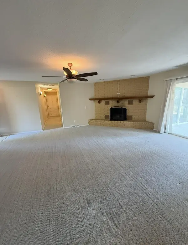 203 N Ellen ST, Nixa, MO 65714