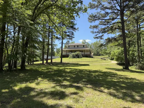 475 Whippet DR, Ellington, MO 63638