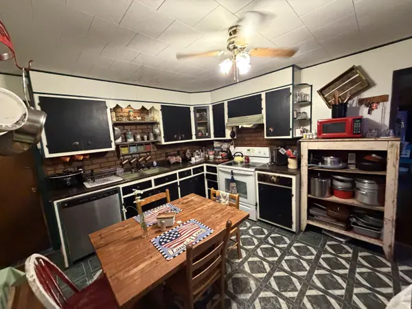 8286 Lockman ST, Winona, MO 65588