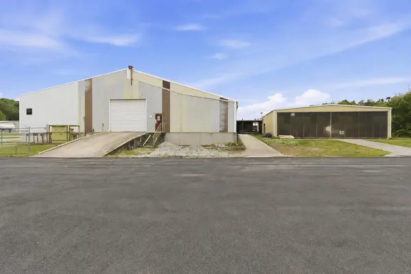 790 W 10th ST, Cassville, MO 65625