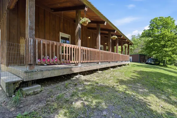9004 Timber DR, Mountain Grove, MO 65711