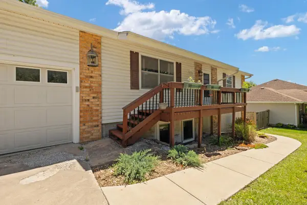 5834 S Iris LN, Battlefield, MO 65619
