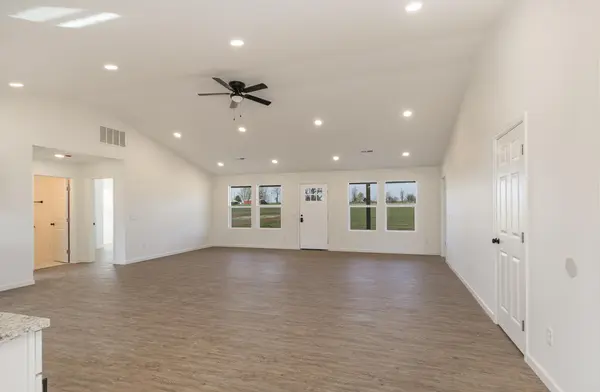 22587 Missouri 266, Ash Grove, MO 65604