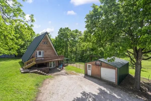 300 W Jackson ST, Stockton, MO 65785