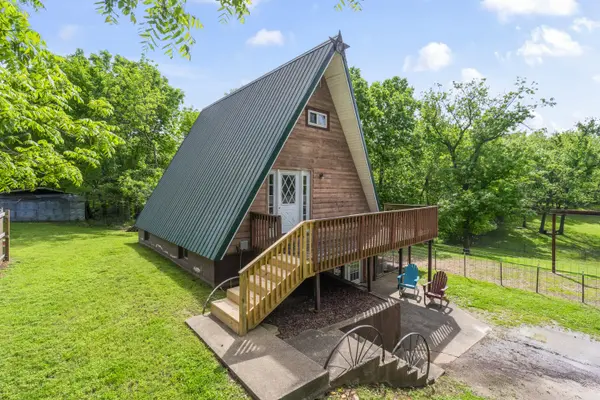 300 W Jackson ST, Stockton, MO 65785