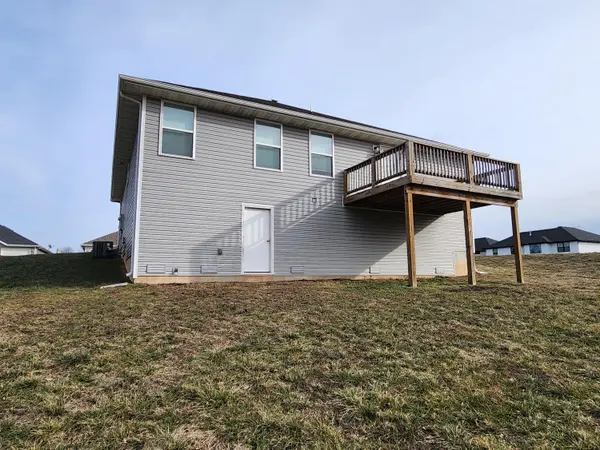 1295 S Whitaker AVE, Republic, MO 65738