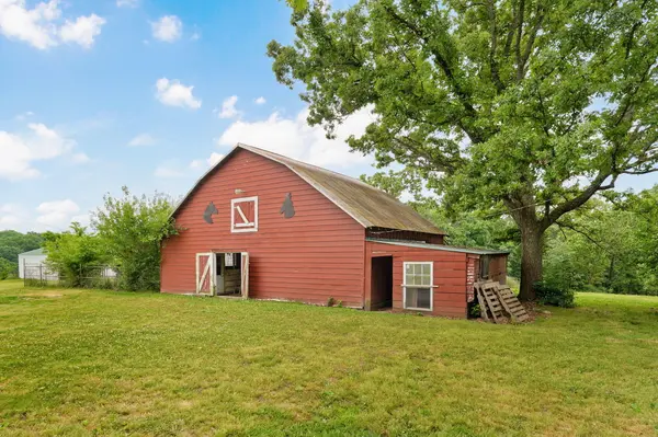 1642 W Inman RD, Nixa, MO 65714