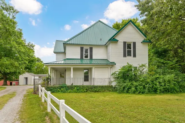 1642 W Inman RD, Nixa, MO 65714