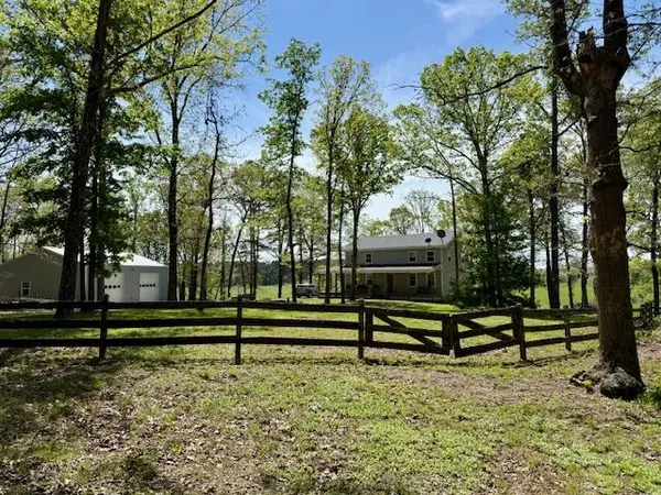786 County Road 434, Mountain View, MO 65548