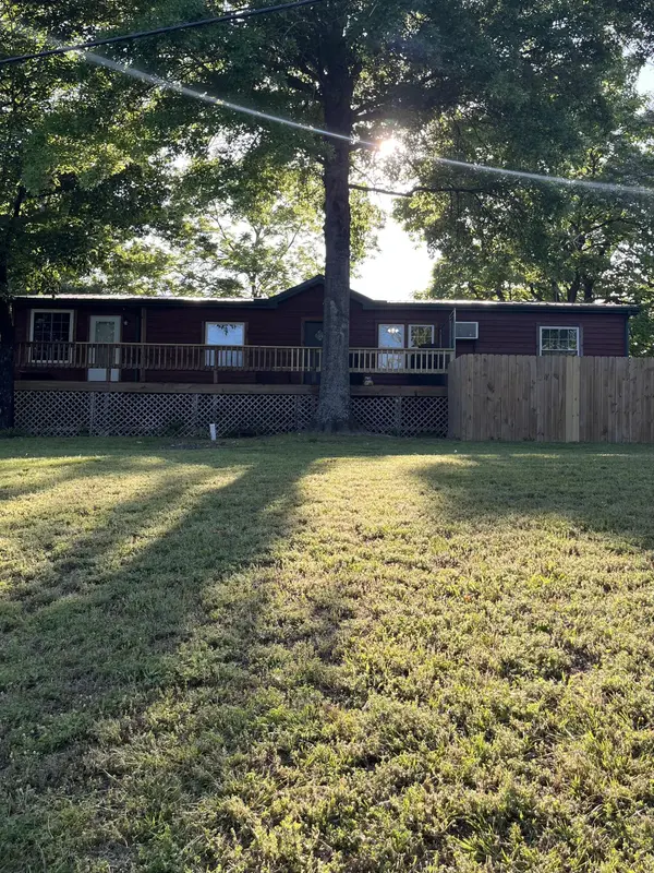 27 County Road 661b, Theodosia, MO 65761