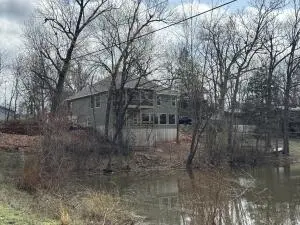 1907 N Lake LN, Nixa, MO 65714