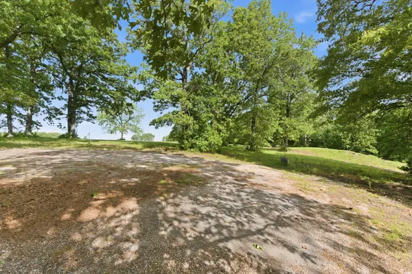000 1481 RD, Stockton, MO 65785