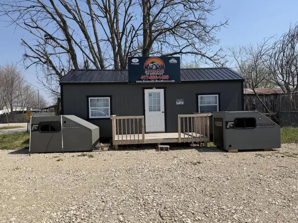 120 N Main ST, Seymour, MO 65746