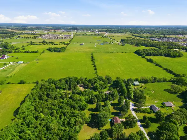 000 E Farm Road 186, Rogersville, MO 65742