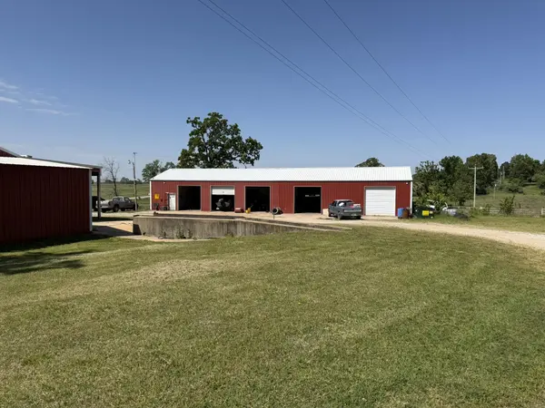 3213 U S 160, West Plains, MO 65775
