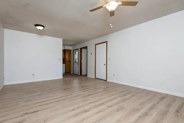 1421 W Rainey ST, Ozark, MO 65721