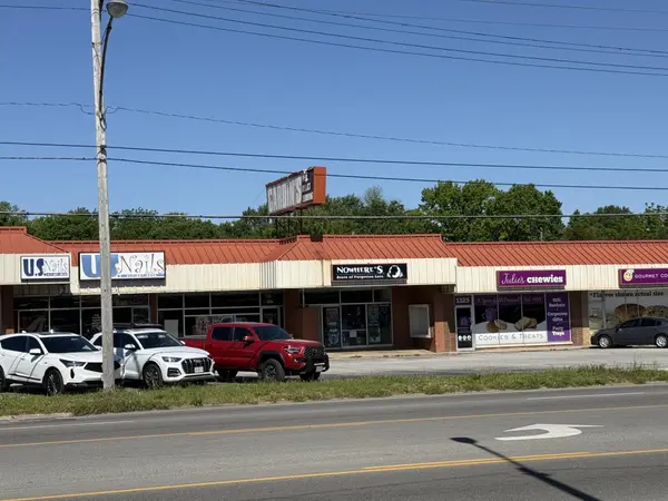 1327 S Glenstone AVE, Springfield, MO 65804