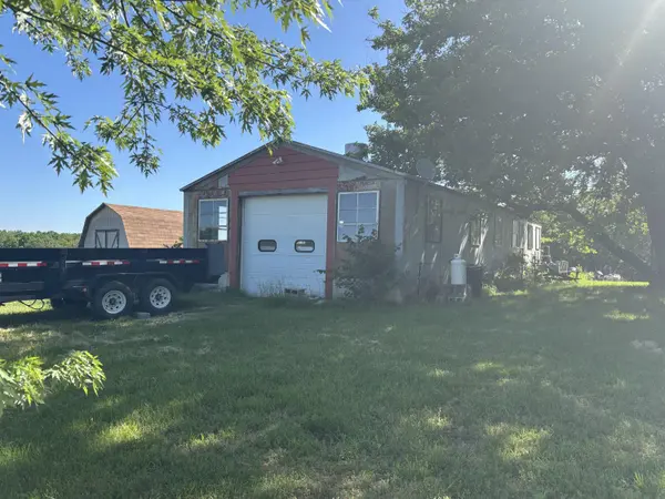 85 Horse Gate TRL, Long Lane, MO 65590