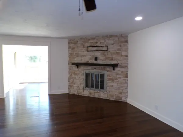 2735 W Westview ST, Springfield, MO 65807
