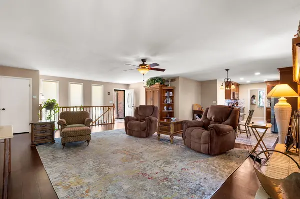 9 Bridgeview DR, Kimberling City, MO 65686