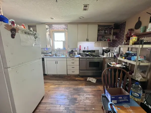 204 E Yale ST, Liberal, MO 64762