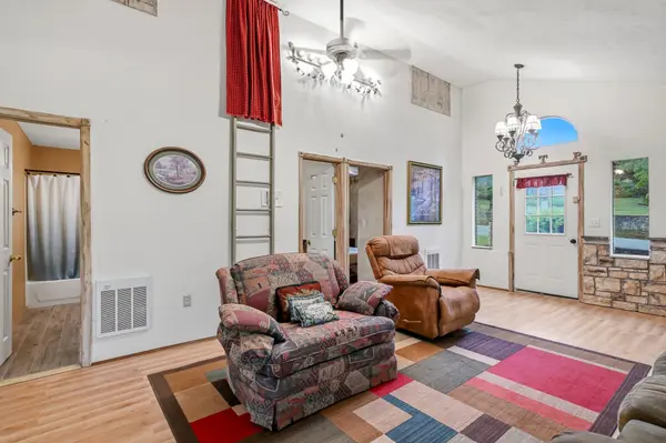 121 Cedar ST, Forsyth, MO 65653