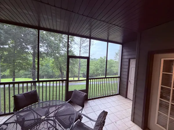 1091 Golf DR #Apt 1, Branson West, MO 65737