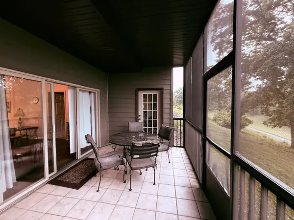 1091 Golf DR #Apt 1, Branson West, MO 65737