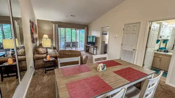 32 Golfshores DR #Apt 23, Branson, MO 65616
