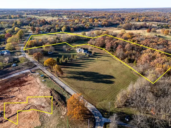 000 N Farm Road 127, Springfield, MO 65803