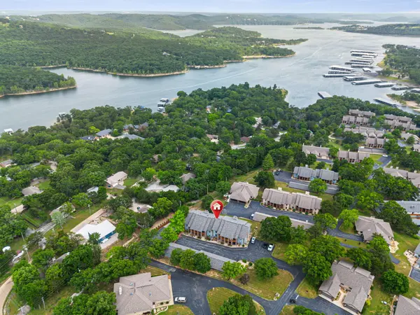 67 Port DR #7, Kimberling City, MO 65686