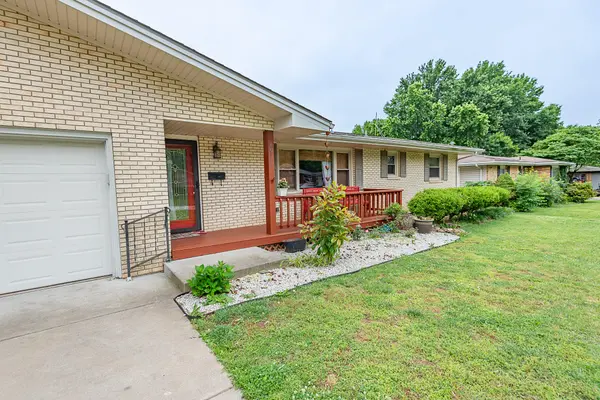 1036 E Edgewood ST, Springfield, MO 65807