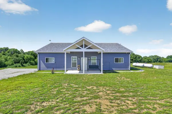 25385 U.S. 54, Walker, MO 64790
