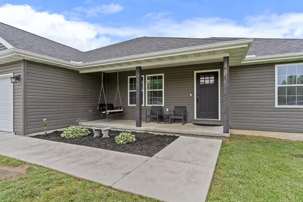 233 N Karen CIR, Seymour, MO 65746