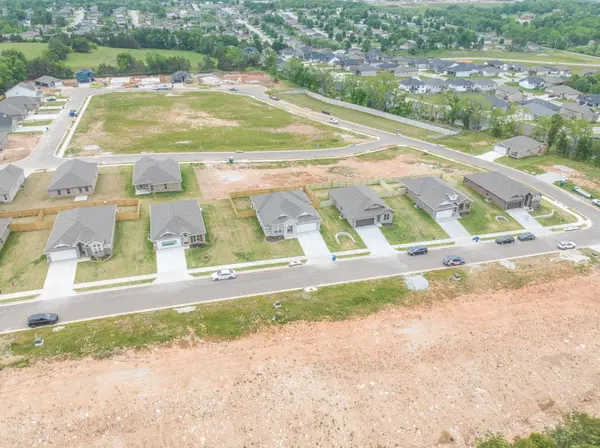 1201 W Pebblebrooke DR #Lot 57, Ozark, MO 65721