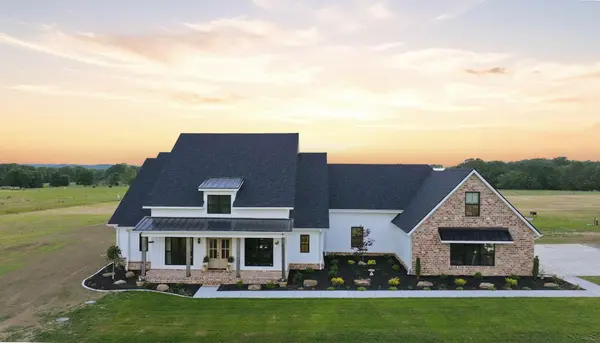 2345 Cologna RD, Marshfield, MO 65706