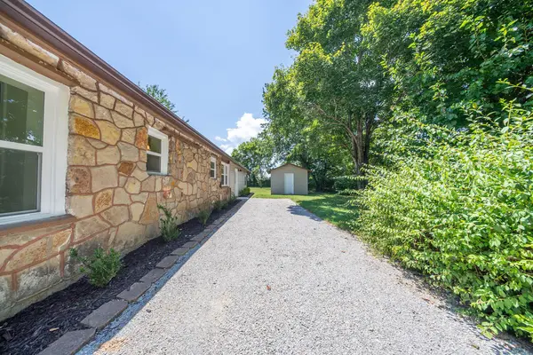 5352 U.S. 160, Theodosia, MO 65761