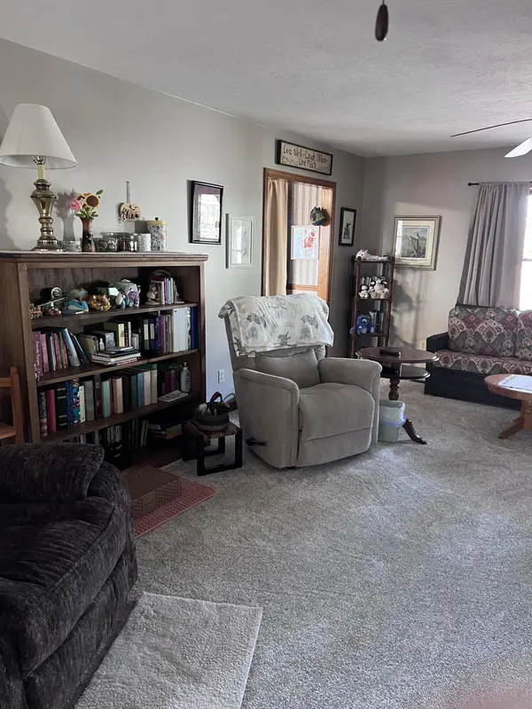 29658 State Route K, Hartshorn, MO 65479