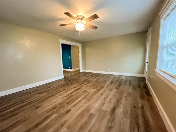 109 Manilla ST, Koshkonong, MO 65692