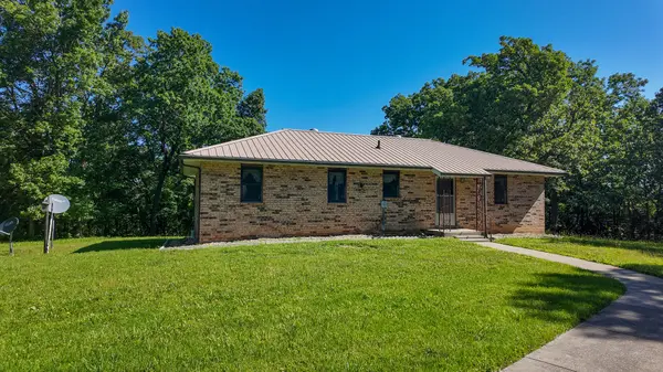8870 NE 1275 Pvt RD, Osceola, MO 64776