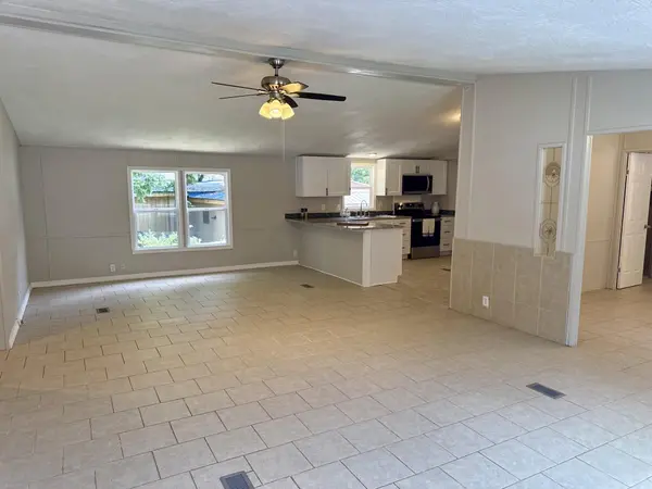 178 Pine RD, Rockaway Beach, MO 65740