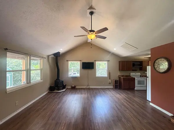 123 County Road 815, Gainesville, MO 65655